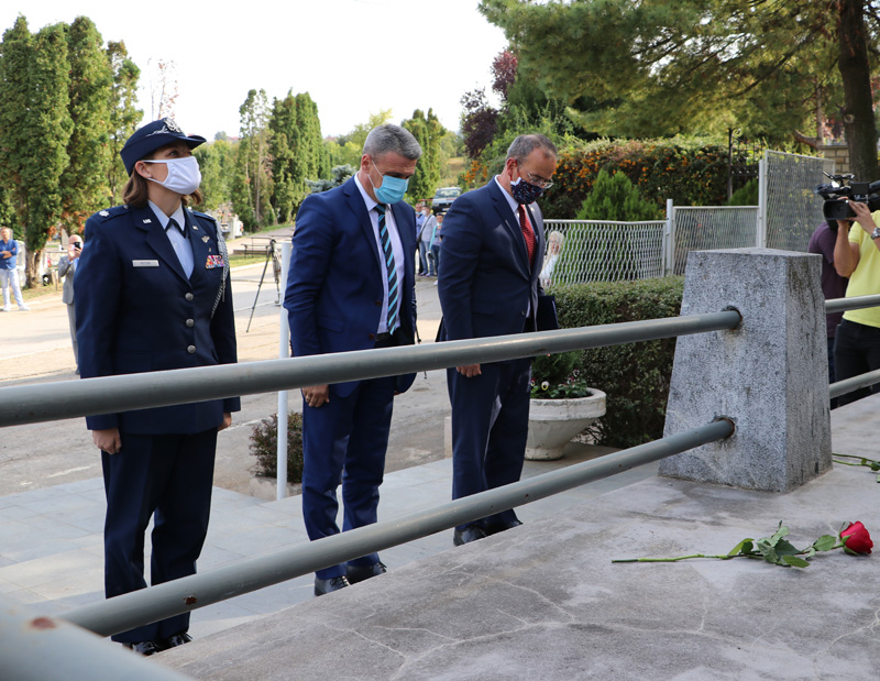 CACAK SPOMENIK ENTONI GODFRI 18092020 MNA MILOS LUKIC 03 SMALL