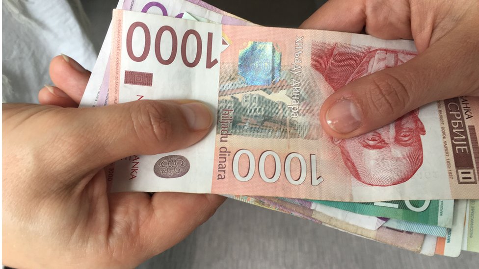 Kriptovalute i Srbija: Mali oglasi i velike rupe u zakonu - kako funkconiše domaće tržište kriptovaluta 2 Plaćanje gotovinom