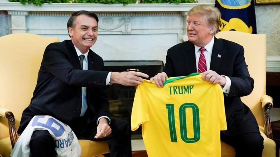 Korona virus, političari i poznati: Od Borisa Džonsona, Novaka Đokovića do Donalda Trampa 1 Bolsonaro i Tramp