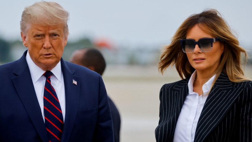 Korona virus: Donald Tramp je dobro, možda će biti pušten iz bolnice u ponedeljak 6 Donald and Melania Trump