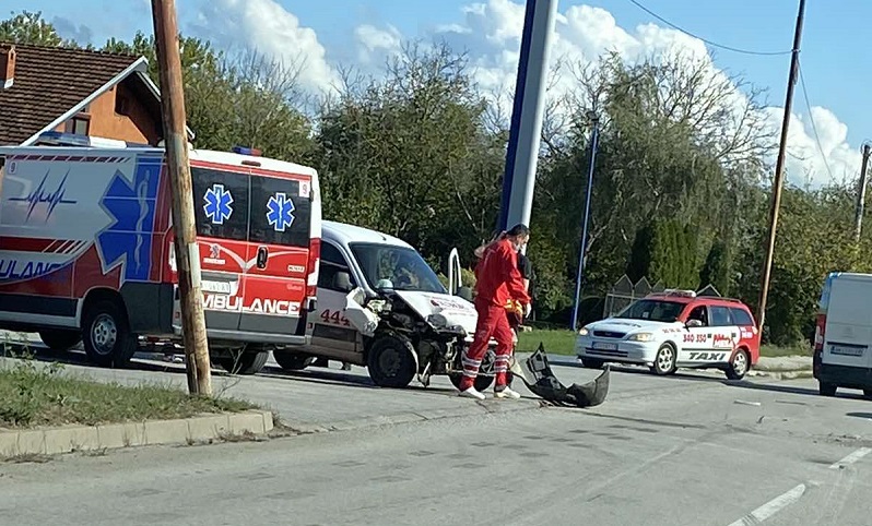 Saobraćajna nezgoda u industrijskoj zoni 1 udes