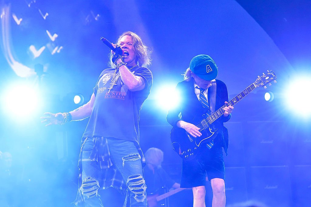 Muzika i AC/DC: „Ne možemo da se menjamo, suviše smo tvrdoglavi“ 3 Eksl Rouz u AC/DC
