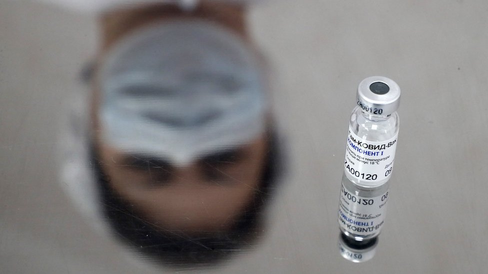Korona virus i vakcinacija: Ruska vakcina Sputnjik brine naučnike 1 Otraženie