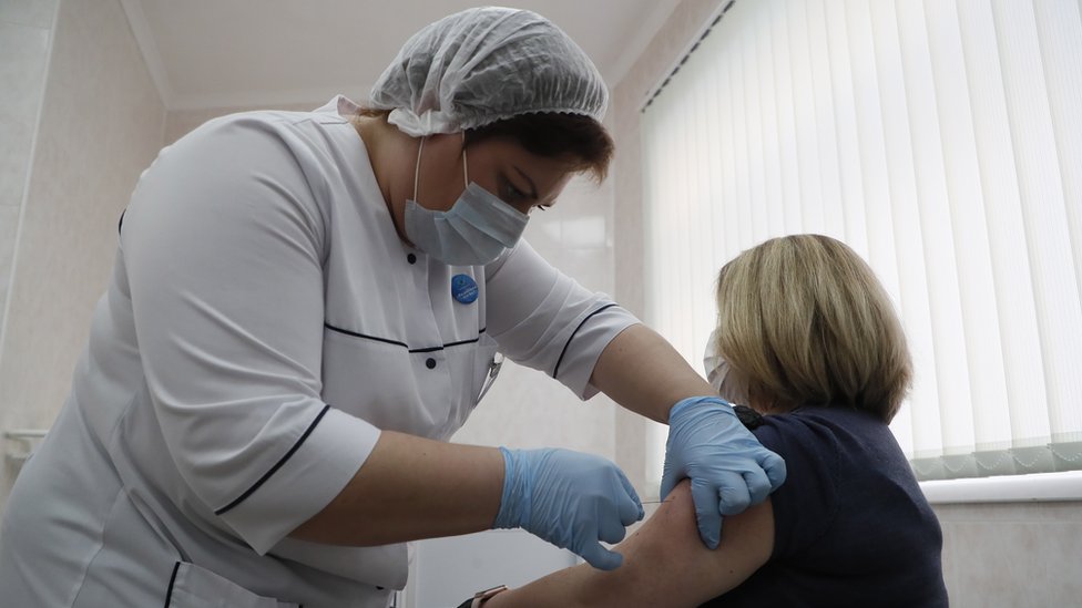 Korona virus i vakcinacija: Ruska vakcina Sputnjik brine naučnike 3 Vakcinaciя