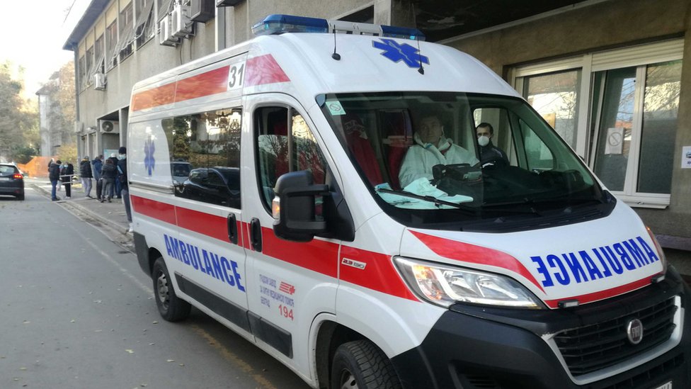 Korona virus: Preminulo 55 ljudi u Srbiji, značajan pad broj zaraženih - u Kanadi vakcinacija od ponedeljka 1 vozilo hitne pomoći peđa