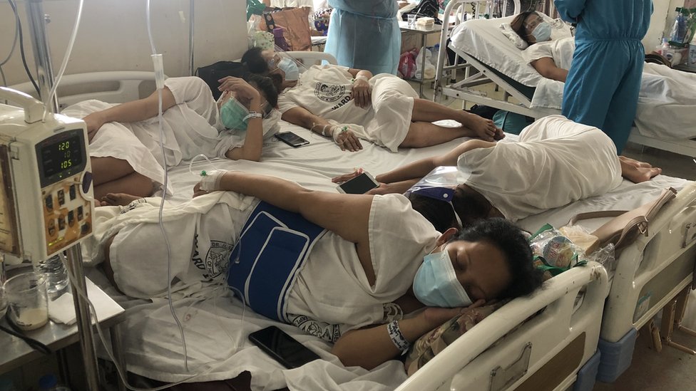 Korona virus na Filipinima: „Bebi-bum“ tokom izolacije, bolnice pretrpane 3 Women in the crowded maternity unit