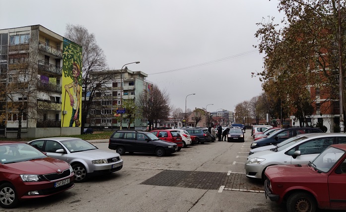 Lokalna vlast problem parkiranja rešava angažovanjem pauk vozila 3 kej