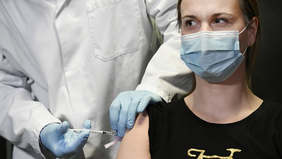 Vakcinacija i korona virus: Zašto je Srbija u vrhu zemalja po broju imunizovanih 3 vakcinacija