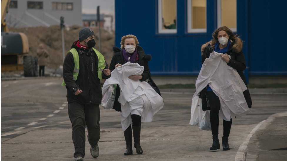 Korona virus i lekari u Srbiji: Zašto je smrtnost zdravstvenih radnika od Kovida veća nego u zemljama regiona 1 Batajnica bolnica
