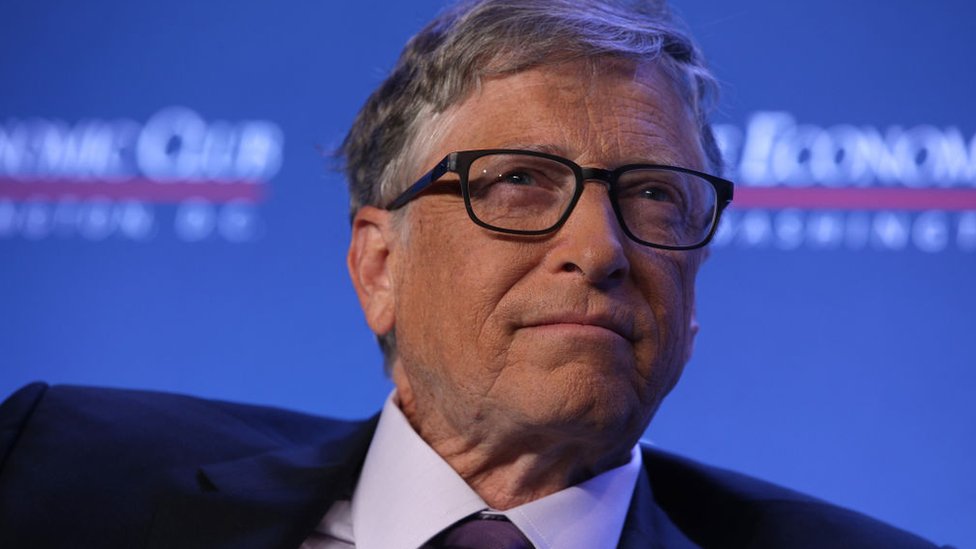 Bil Gejts, korona virus i teorije zavere: „Zašto bih, zaboga, želeo da vas pratim" 1 Bill Gates