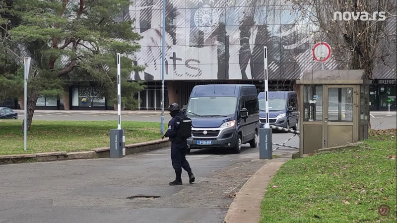 policija