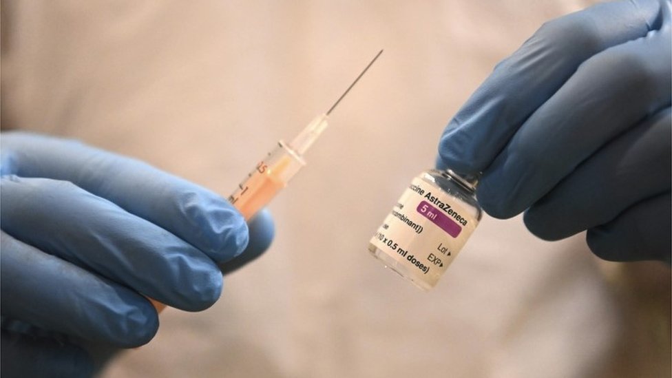 Korona virus: U Srbiji preminulo još 37 ljudi, na lečenju više od 7.500, Francuska se opet zatvara, u Brazilu u martu više od 60.000 umrlih 5 Vaccine