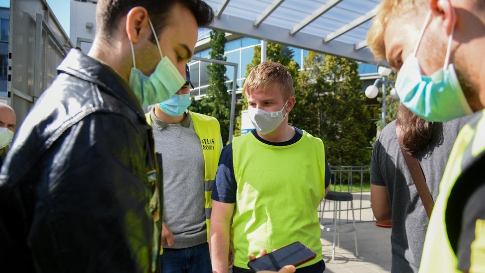 Korona virus: U Srbiji preminulo još 15 ljudi, Indija odobrila novi lek 1 Vakcinacija Sajam