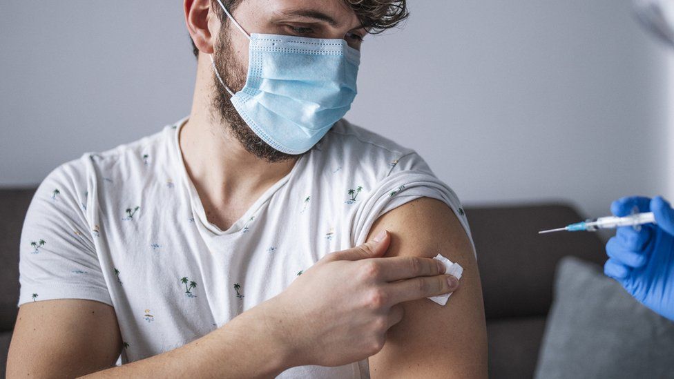 Korona virus: U Srbiji više od dva miliona revakcinisanih, protesti u Brazilu i Briselu 1 Vakcinacija