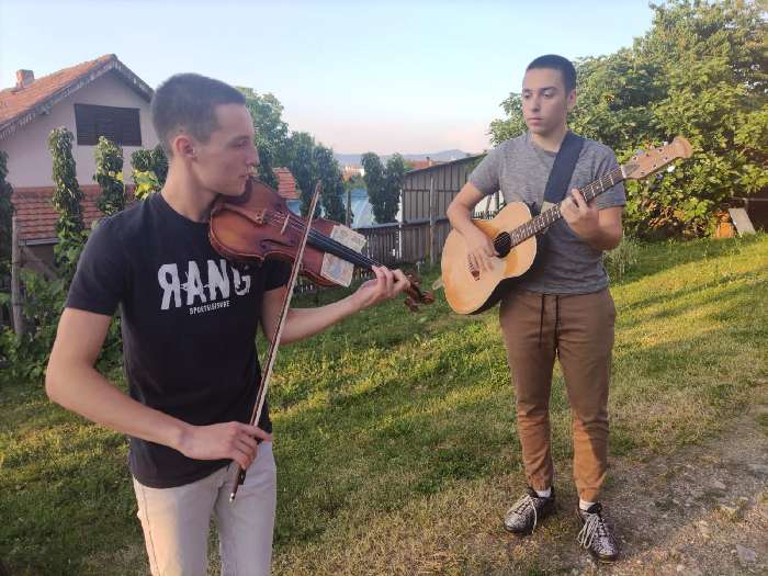 serenade