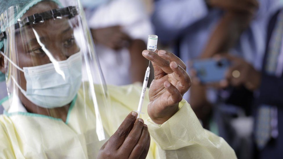 Korona virus: U Srbiji broj vakcinisanih premašio polovinu punoletnih, ali broj zaraženih raste, u Africi se i dalje bore da dobiju vakcine 1 Afrika