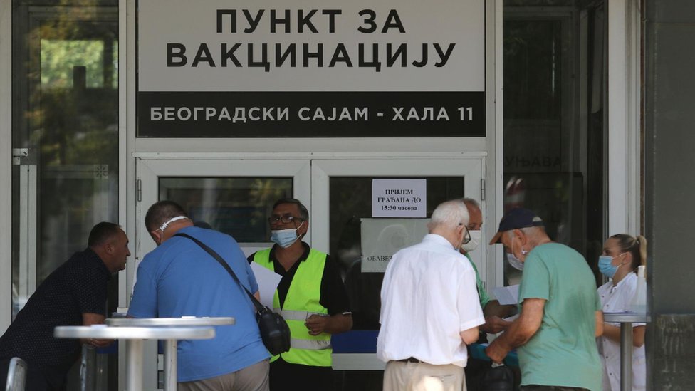 Korona virus i vakcinacija u Srbiji: „Sve kombinacije za treću dozu su bezbedne", tvrdi Darija Kisić 1 vakcinacija