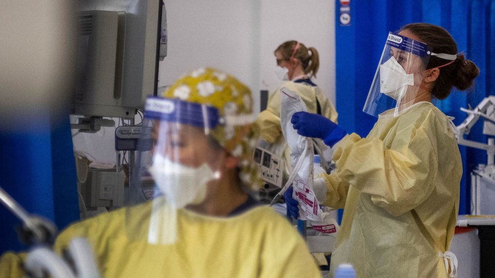 Korona virus: U Srbiji sve lošija epidemiološka situacija, nema potrebe za hitnim davanjem treće doze - tvrde evropski stručnjaci 1 Nurses