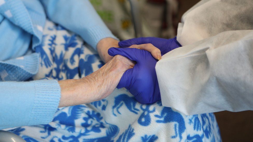 Korona virus: Više od 5.000 novih slučajeva zaraze u Srbiji, u Engleskoj strahuju od širenja virusa među decom 1 bolnica