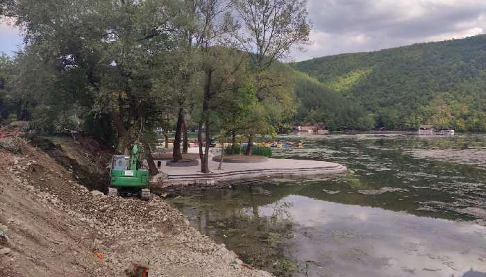 jezero1