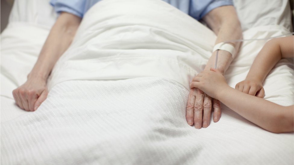 Korona virus: Blizu 300 ljudi preminulo u Srbiji od korone u poslednjih šest dana, sud u Holandiji - kovid propusnice u skladu sa zakonom 1 bolnica, pacijent