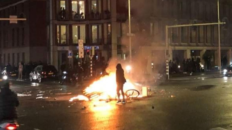 Korona virus: U Srbiji manje pacijenata u bolnicama, u Izraelu počela vakcinacija dece mlađe od 11 godina 6 holandija demonstracije