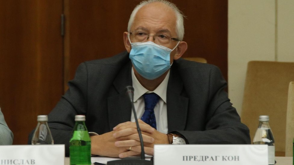Korona virus: Smanjen broj novozaraženih u Srbiji, EU razmatra uvođenje obavezne vakcinacije, SZO veruje da će vakcine štititi i od novog soja 4 Predrag Kon