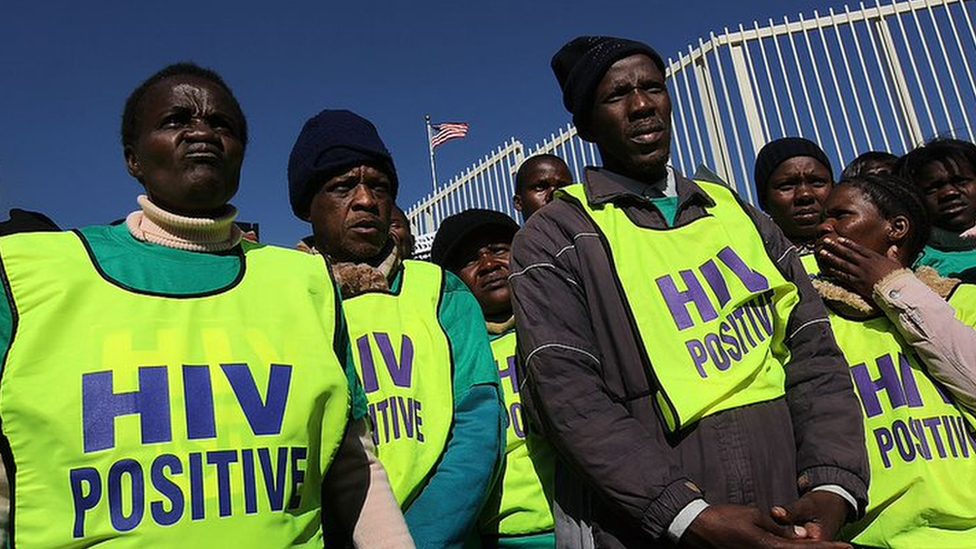 Korona virus i nauka: Odakle potiče omikron soj i kako je nastao 4 A protest of HIV-positive people in South Africa