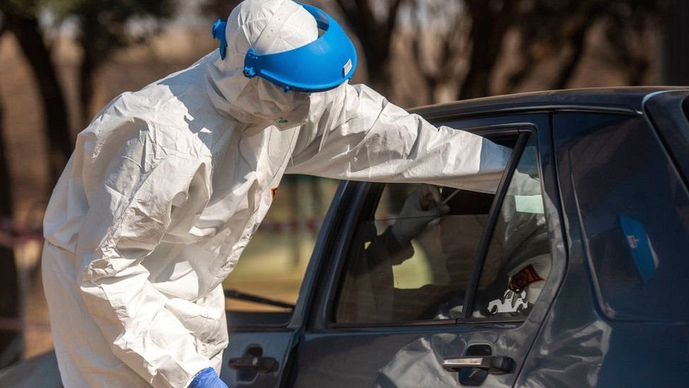 Korona virus: Novi pad broja zaraženih u Srbijji, buster vakcina efikasna protiv omikrona - tvrde britanski lekari 1 testiranje