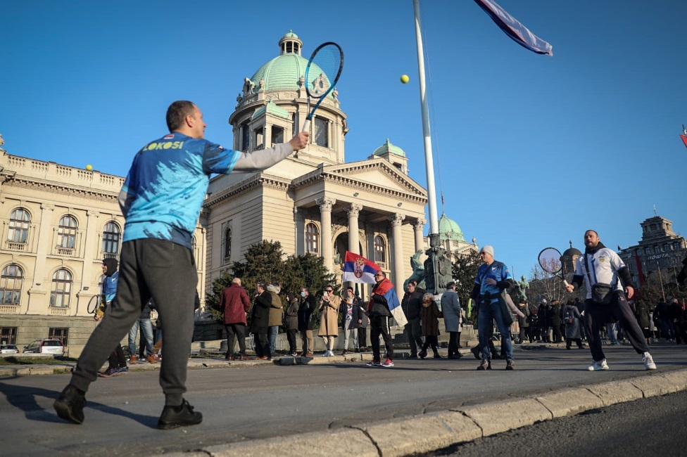 Novak Đoković: Podrška srpskom teniseru od kolega, patrijarh se moli za njega, novi skup u Beogradu - igrao se tenis 1 Skup podrške Đokoviću