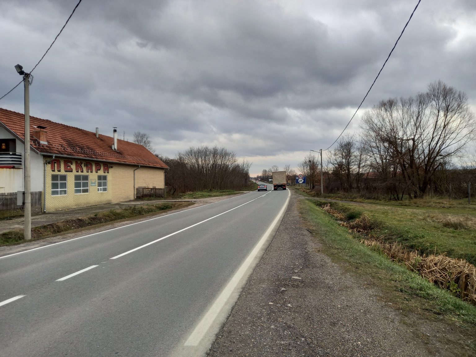 Ovde se gine i vozi 200 na sat (FOTO, VIDEO) 1 tavnik