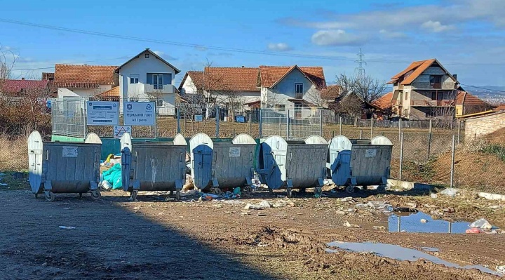 Trnava: Kako naterati građane da bacaju smeće u kontejner? 3 trnava1