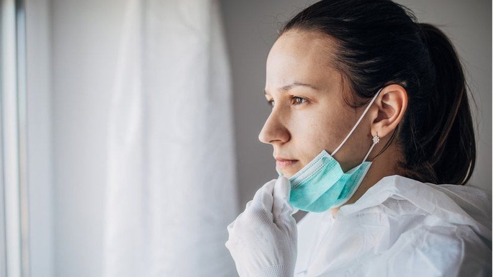 Korona virus: Dve godine od prvog slučaja u Srbiji, popuštaju mere u Evropi 1 korona virus