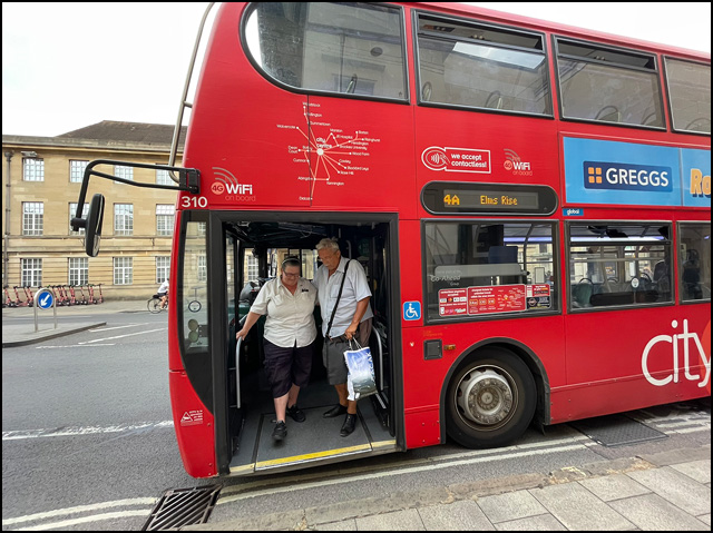 Oksford bus