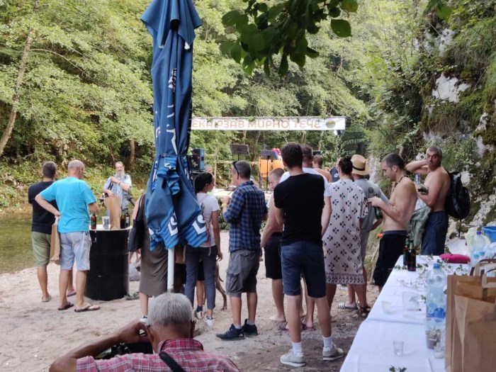 30 godina od velikog antiratnog skupa na Rzavu kod Arilja (FOTO, VIDEO) 3 arilje