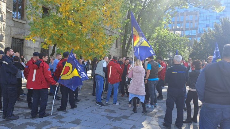 postari strajk 750x422 1