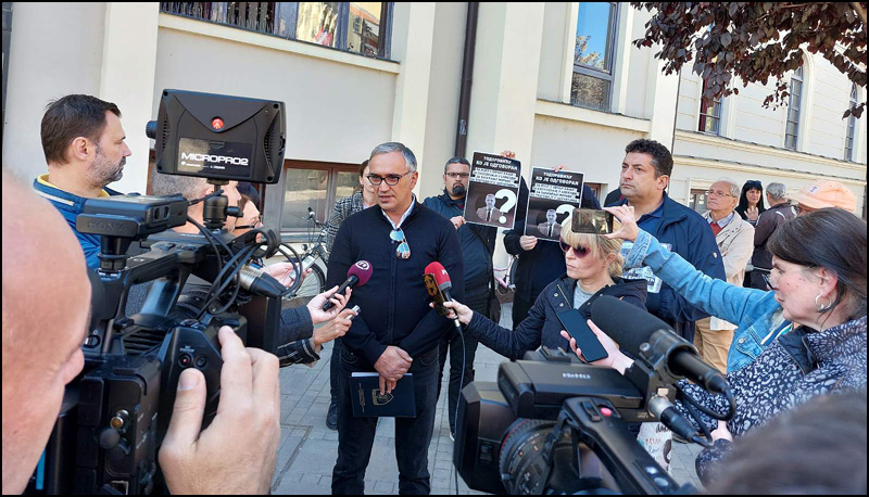 dveri protest 2