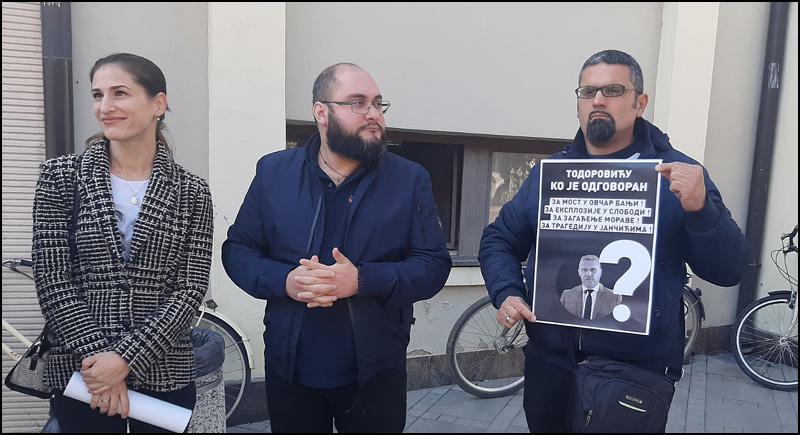 dveri protest 4