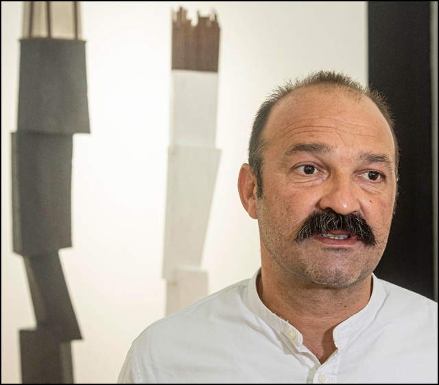Otvorena izložba Ivan Gračner - "Poprečni presek / Intersection" u Galeriji Kuće legata 5 grecner 6