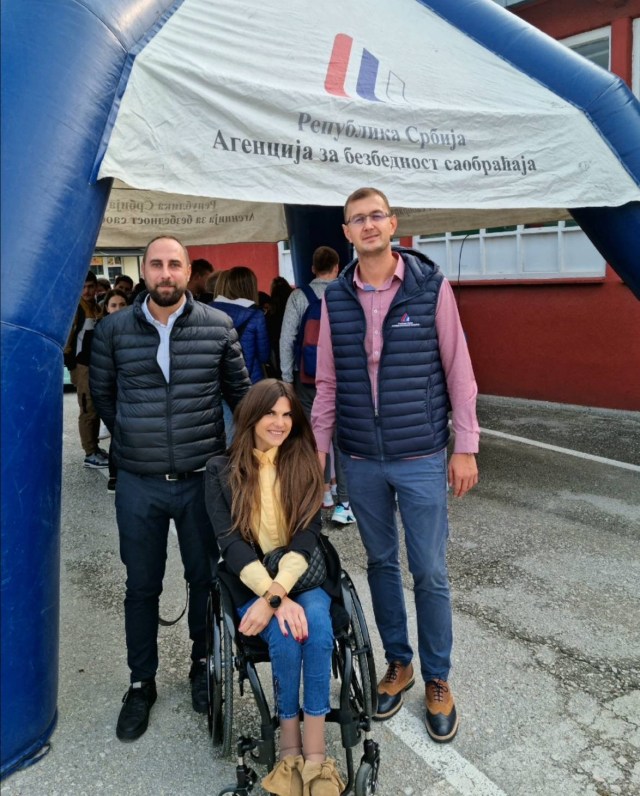 Edukacija školaraca o bezbednom ponašanju u saobraćaju 4 savet