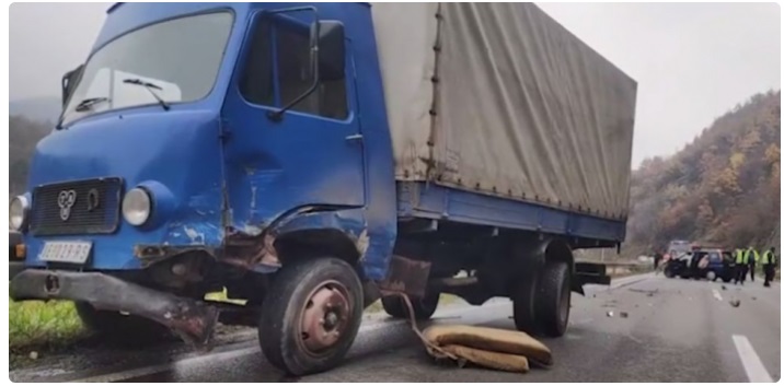 Sudar automobila i kamiona u Ovčarsko-kablarskoj klisuri 2 udes1