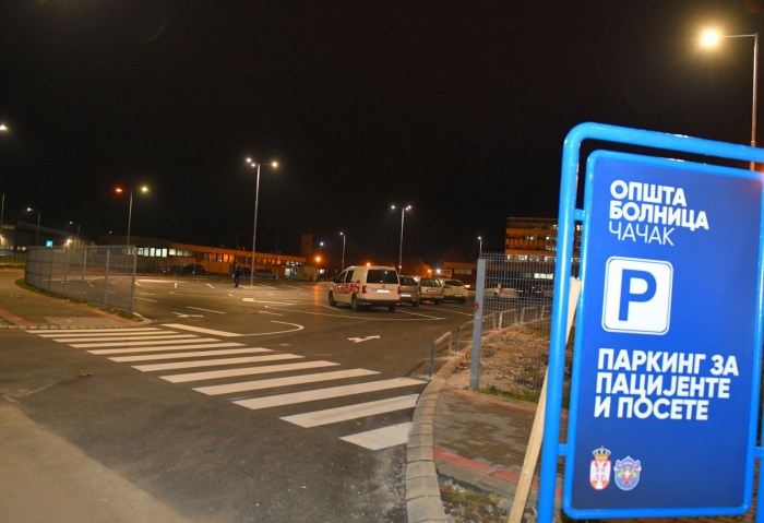 Konačno napravljeno parkiralište u krugu bolnice (FOTO, VIDEO) 1 parking