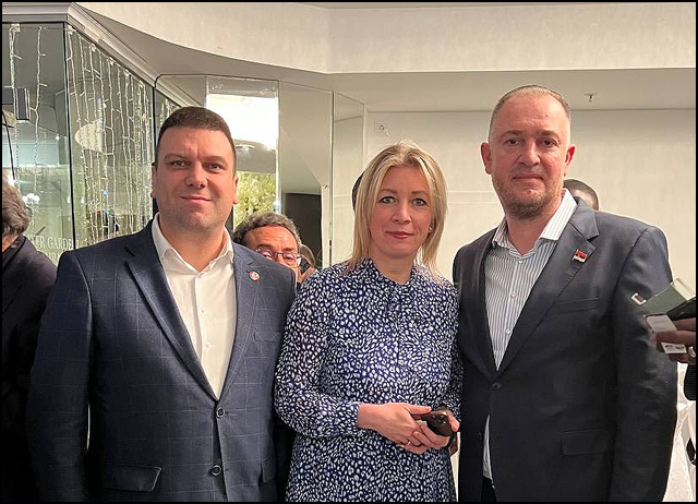 Dveri i Marija Zaharova
