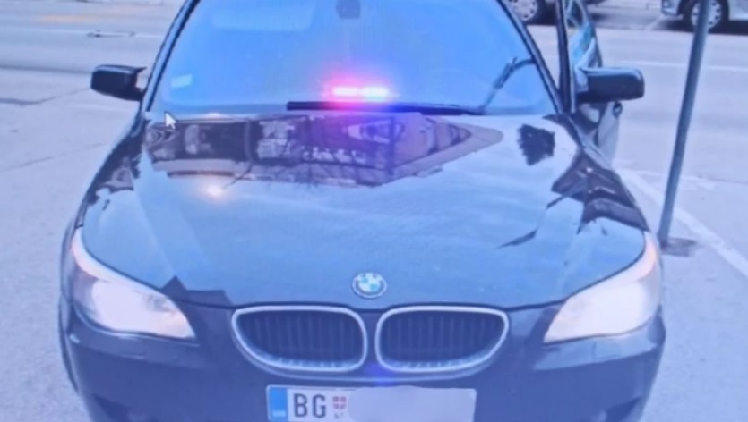 Policija u Čačku oduzela lažno vozilo presretač, uhapšeni lažni policajci 1 lazni presretac