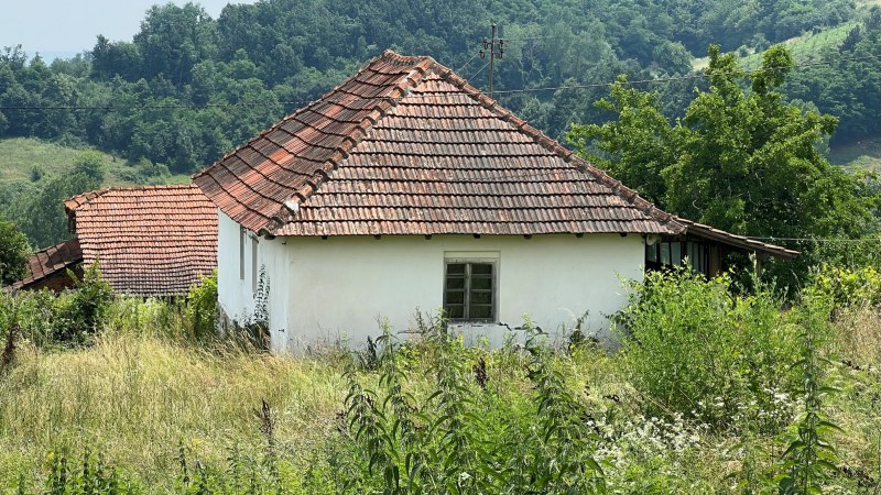 selo napustene kuce1