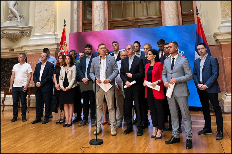 kzm nakon potpisivanja dokumenta u narodnoj skupstini