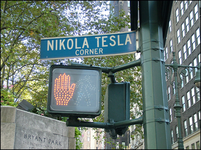 Titule Tesla ambasadora: Najstarijem Tesla društvu na svetu 3 Postavili Tesla Corner na uglu 6. avenije i 40
