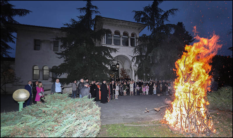 dvor badnjak 2