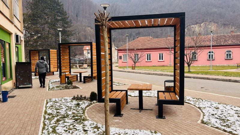 Stigla dekorativna slova i u Ovčar Banju (FOTO) 5 ovcar banja6