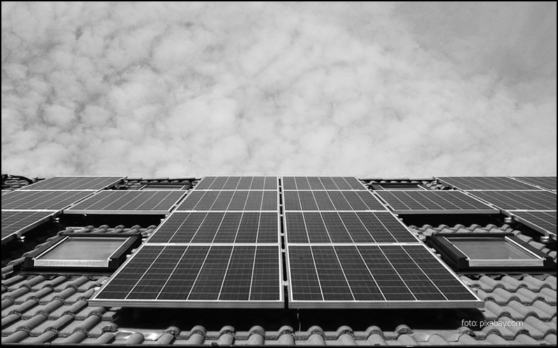 pixabay solar panels on roof 1230x767 1